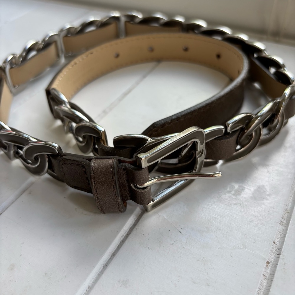 Punto Fibbia Sage Green Belt with Silver Chain Detail